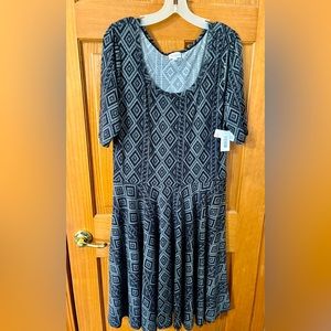 LuLaRoe Nicole 2XL NWT Blue-Black-Gray Print